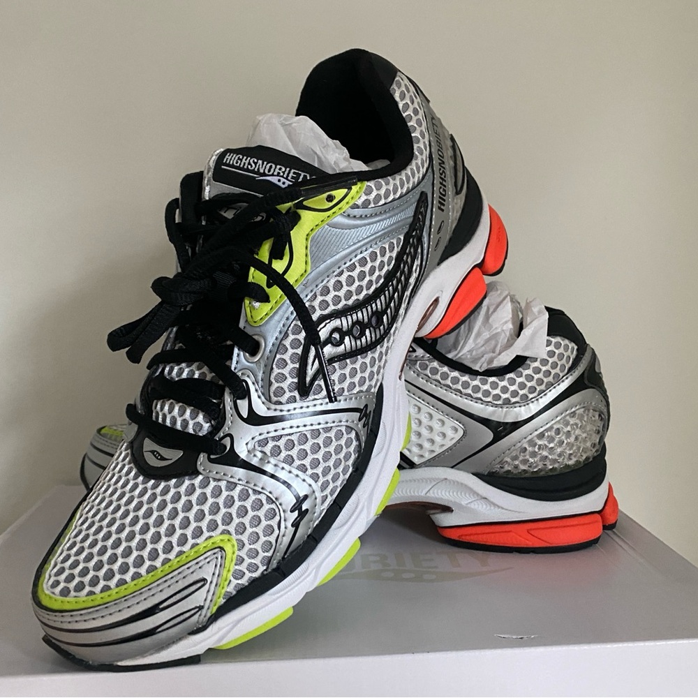 Saucony ProGrid Triumph 4